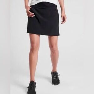 Athleta Soho Skort Cream with Zipper Pockets Sz 4